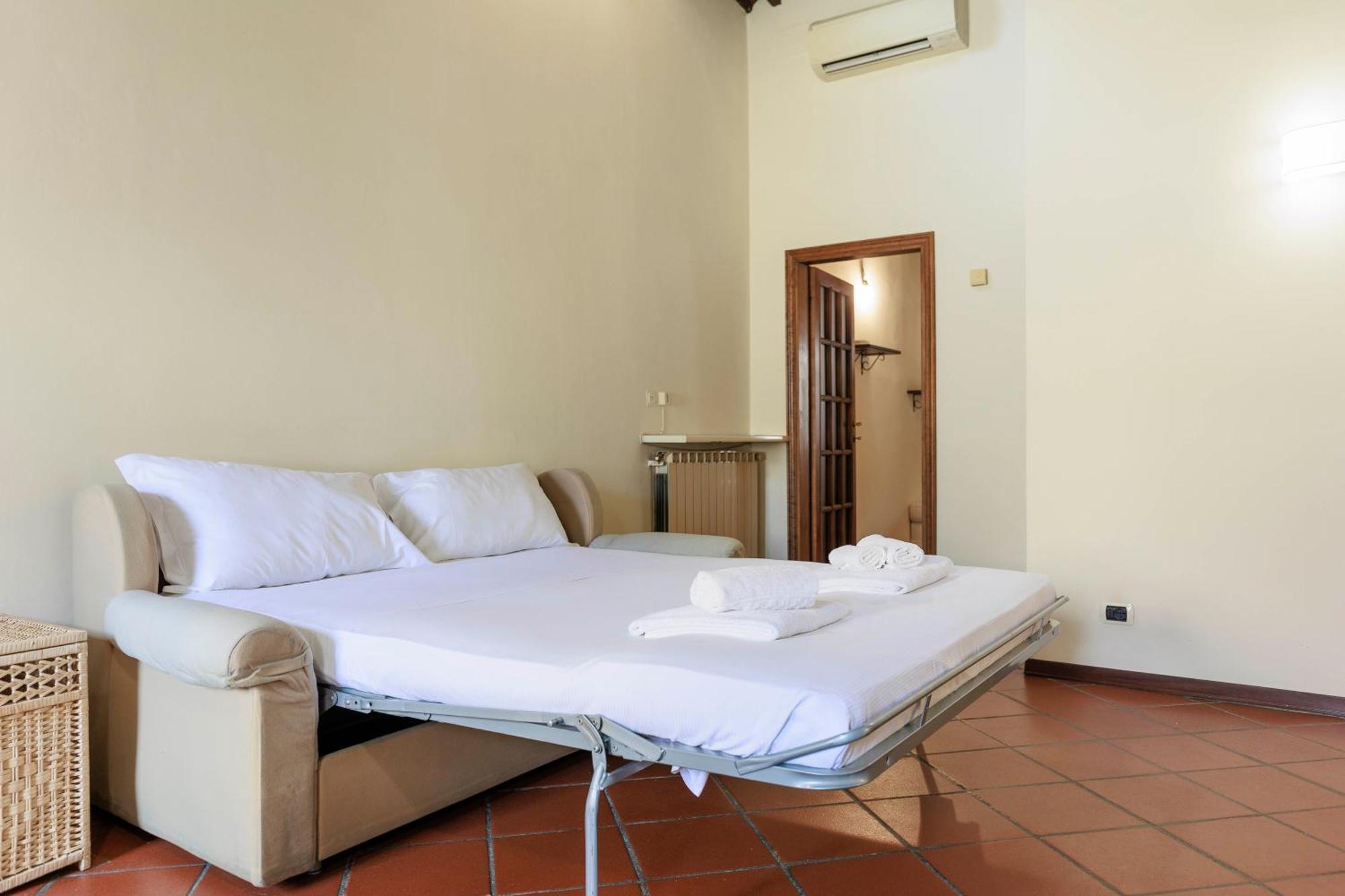 San Frediano Comfortable Apartamento Florencia